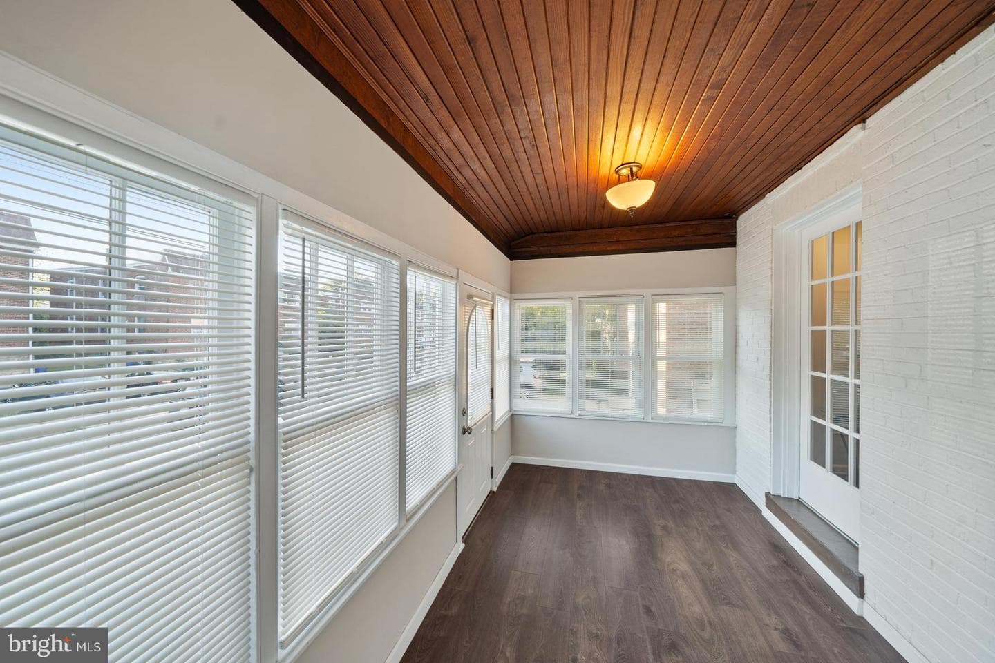 261 E Avon Road photo 6