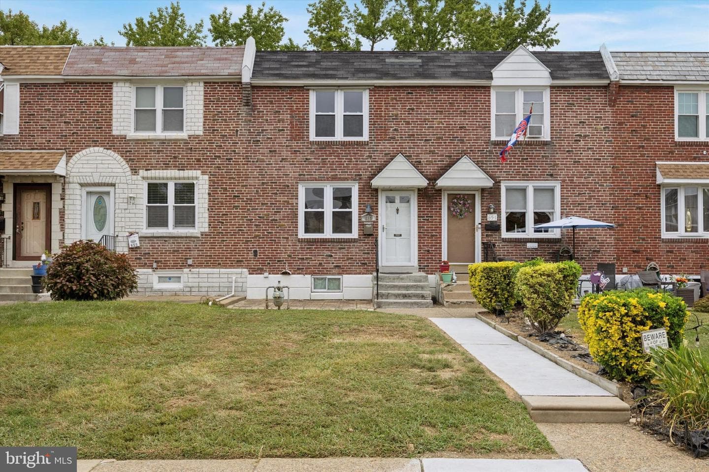 653 Rively Avenue photo 1