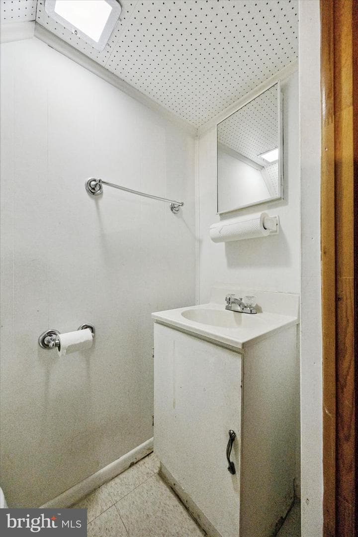 653 Rively Avenue photo 14