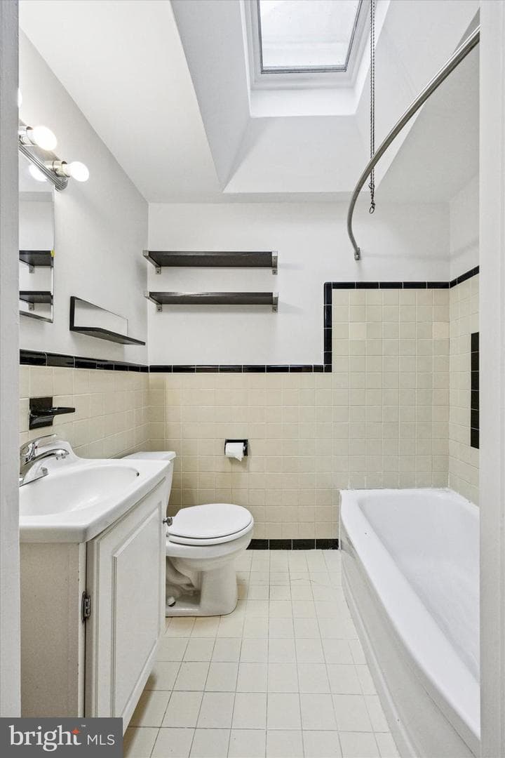 653 Rively Avenue photo 8