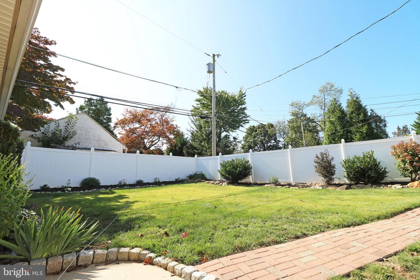 29 Pleasant Road photo 36