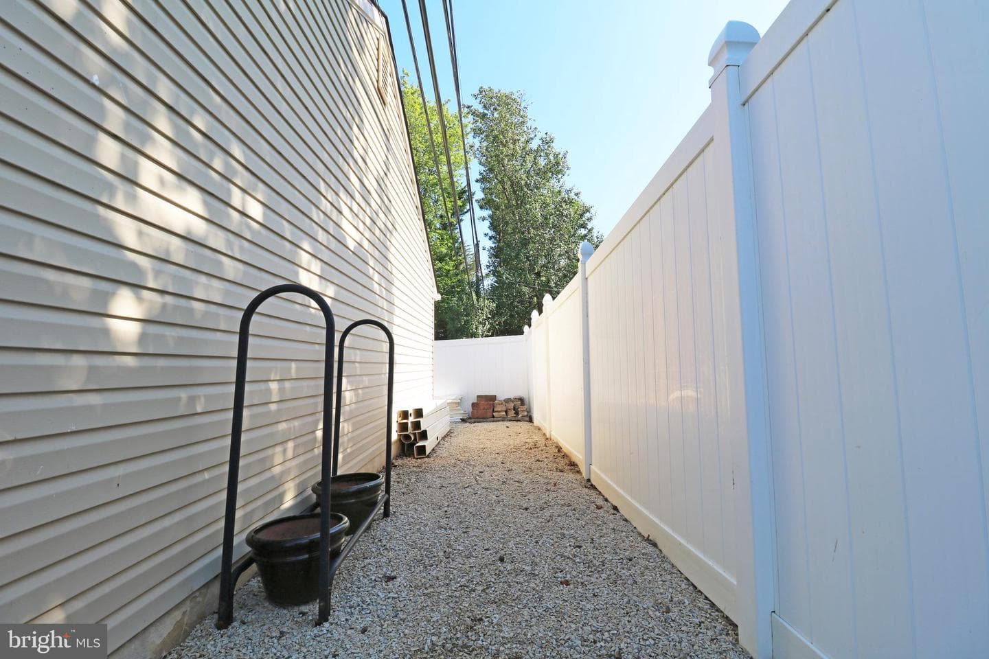29 Pleasant Road photo 41