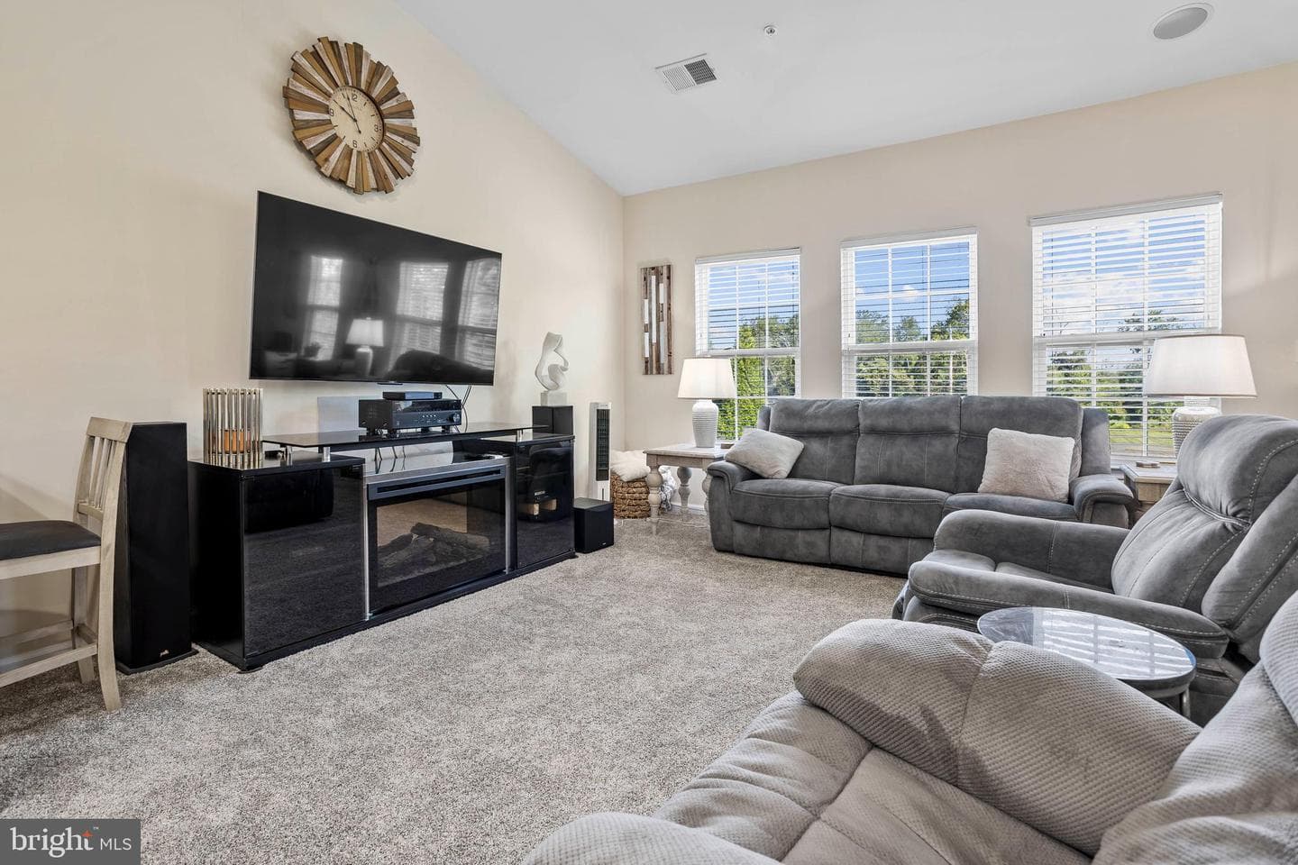 5 Eagle Lane photo 5