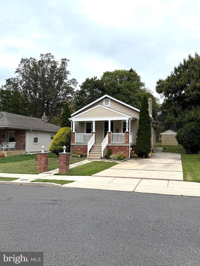 232 S Highland Road photo 3
