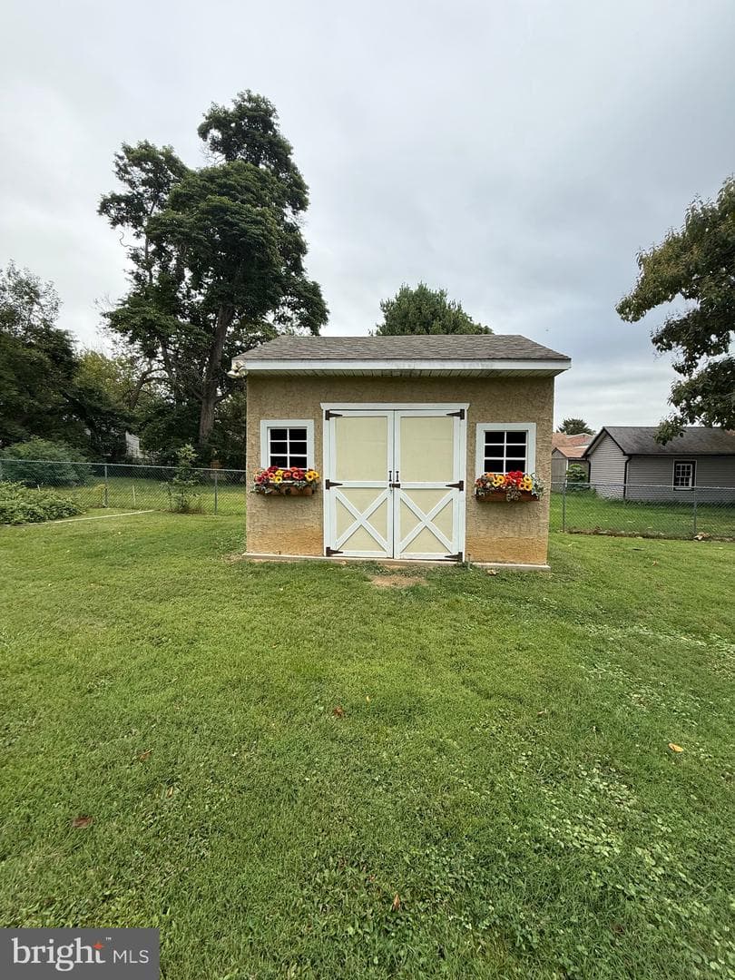 232 S Highland Road photo 9