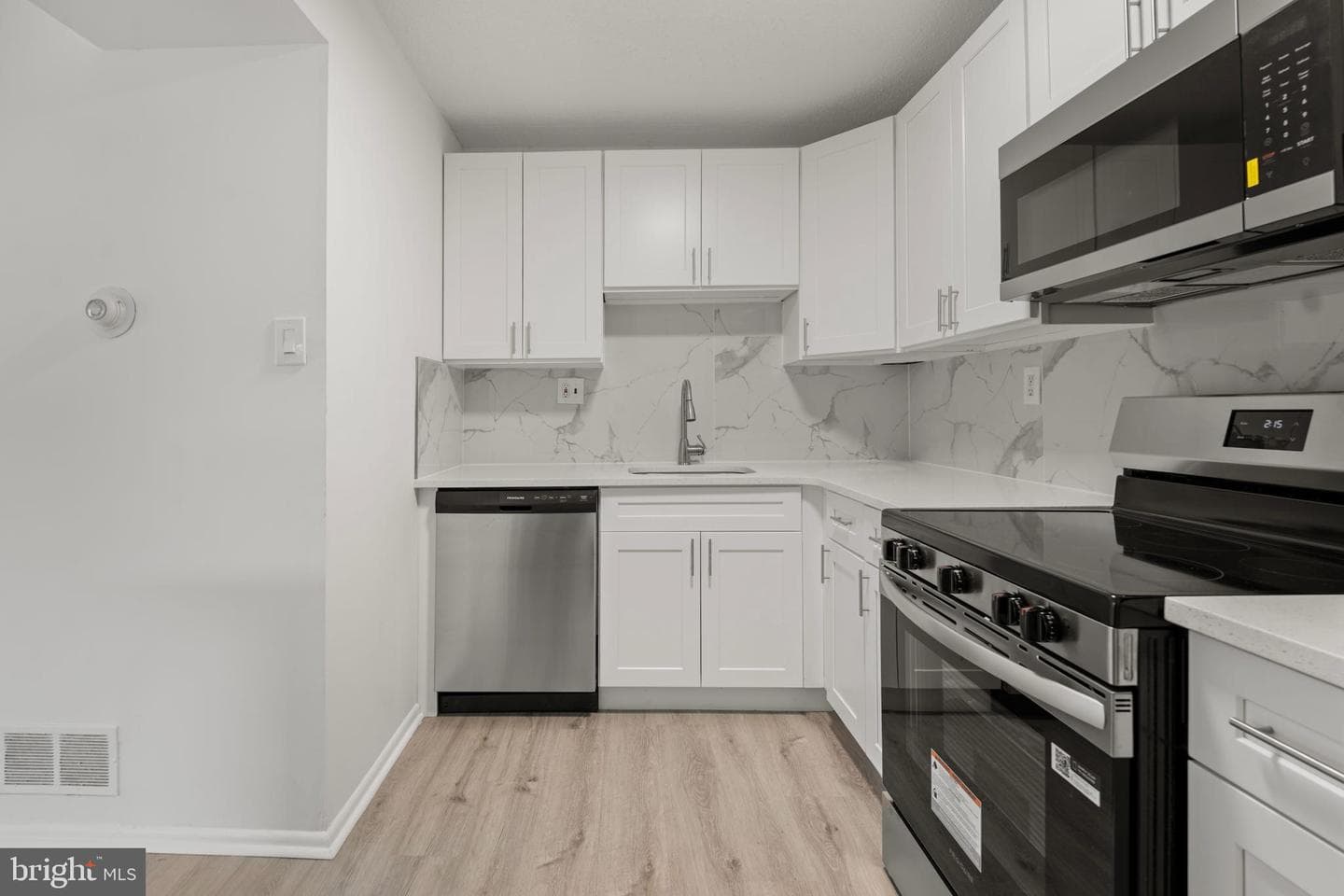 856 Putnam Boulevard #67a photo 7
