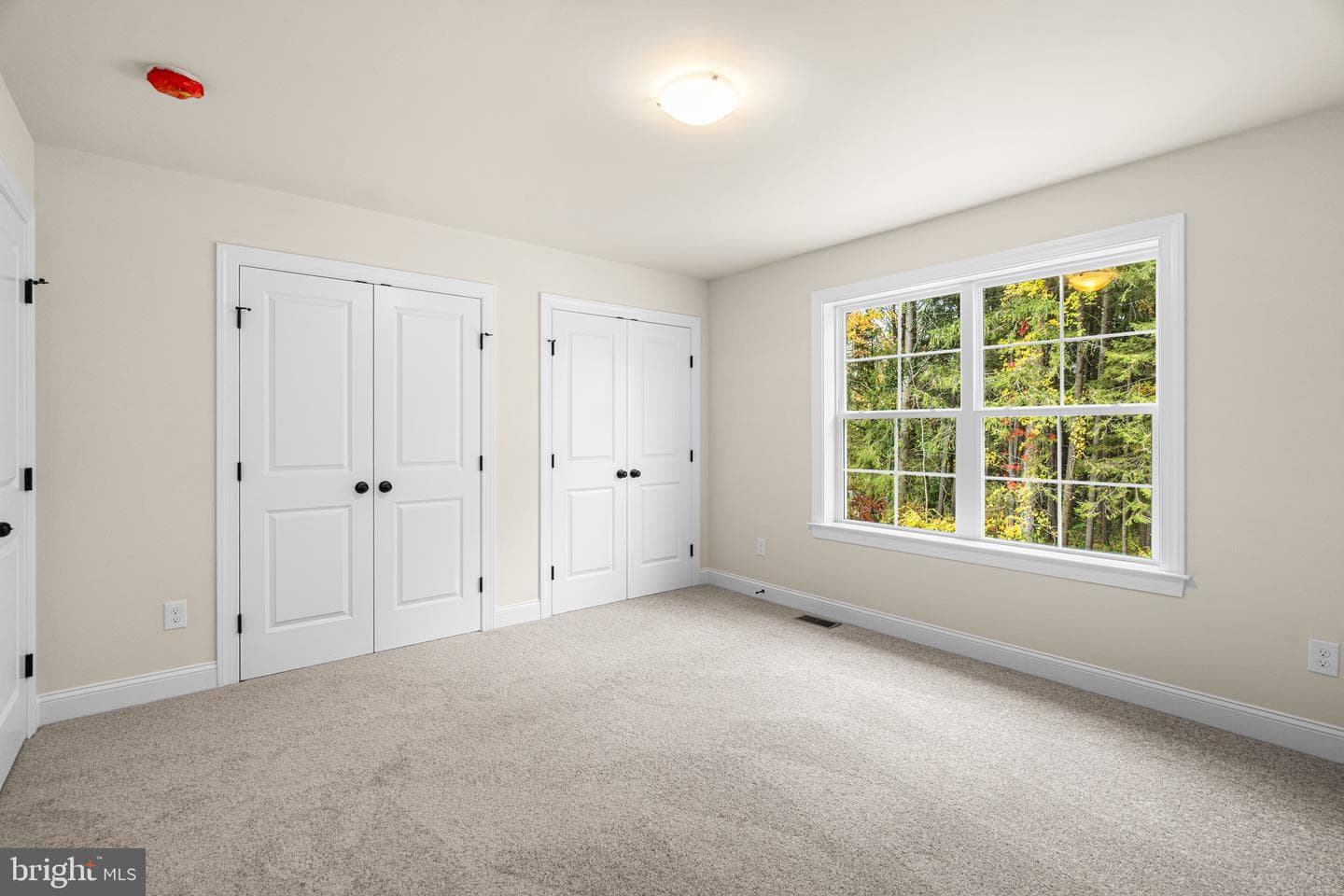 12 Claremont Boulevard photo 27