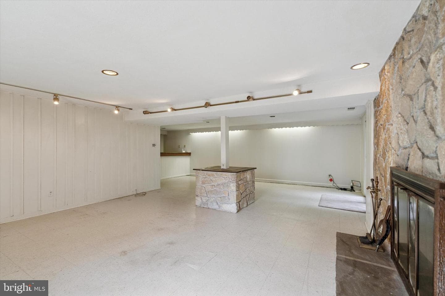 403 Atwater Road photo 18
