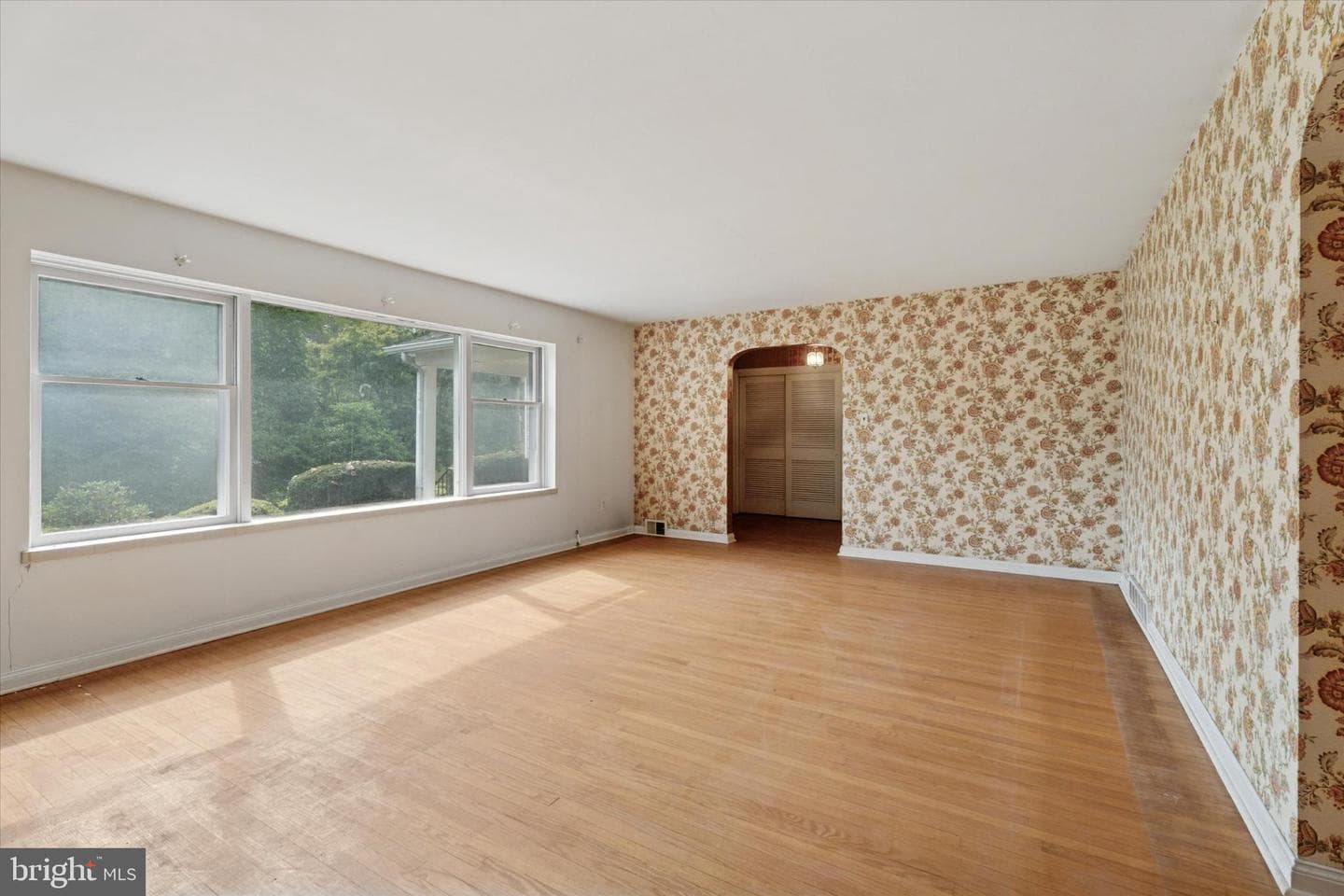 403 Atwater Road photo 6