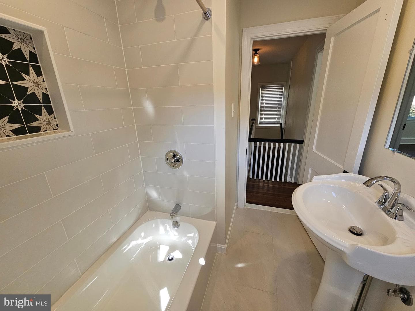 116 E Chelton Road photo 22