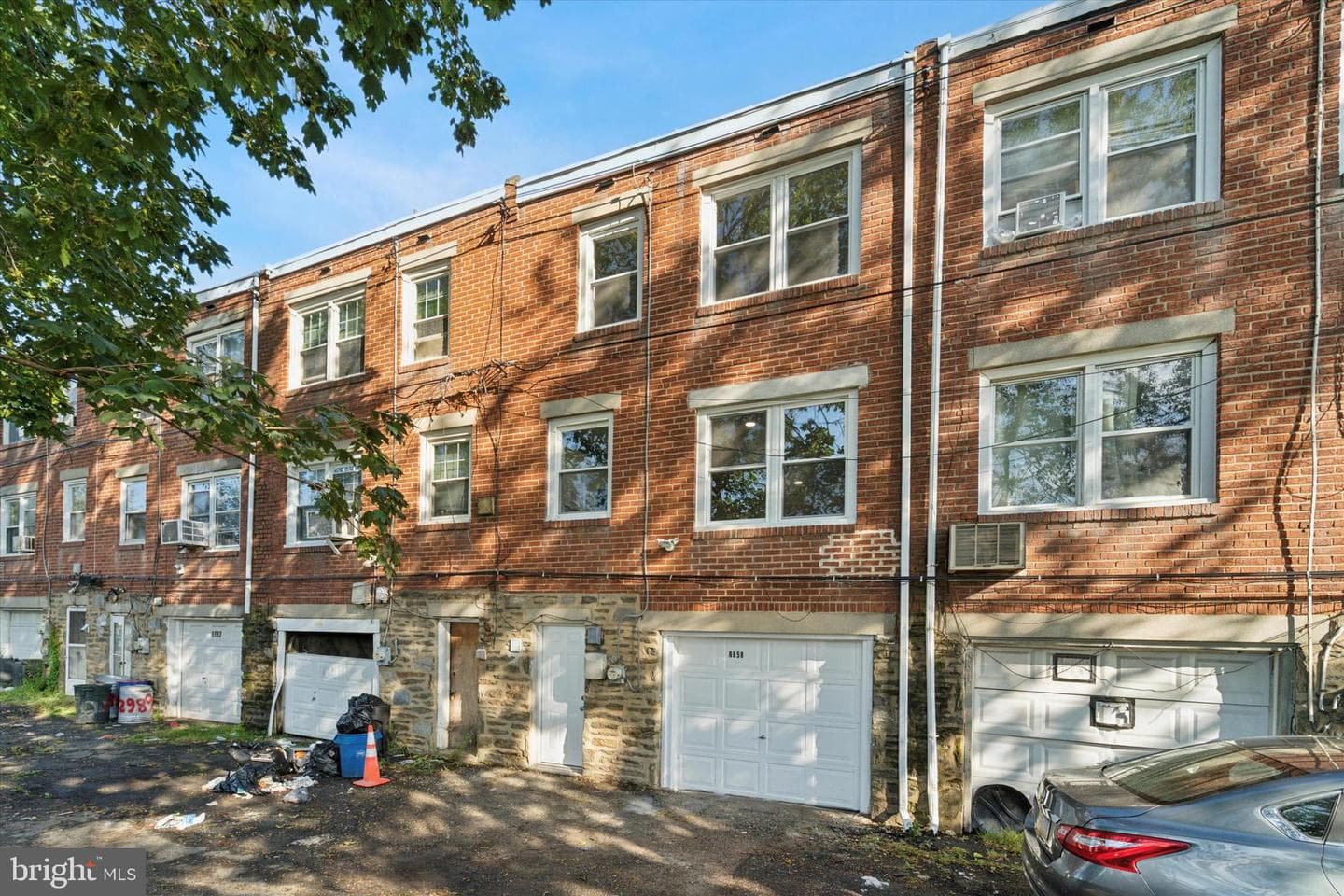 6858 Clover Lane photo 1