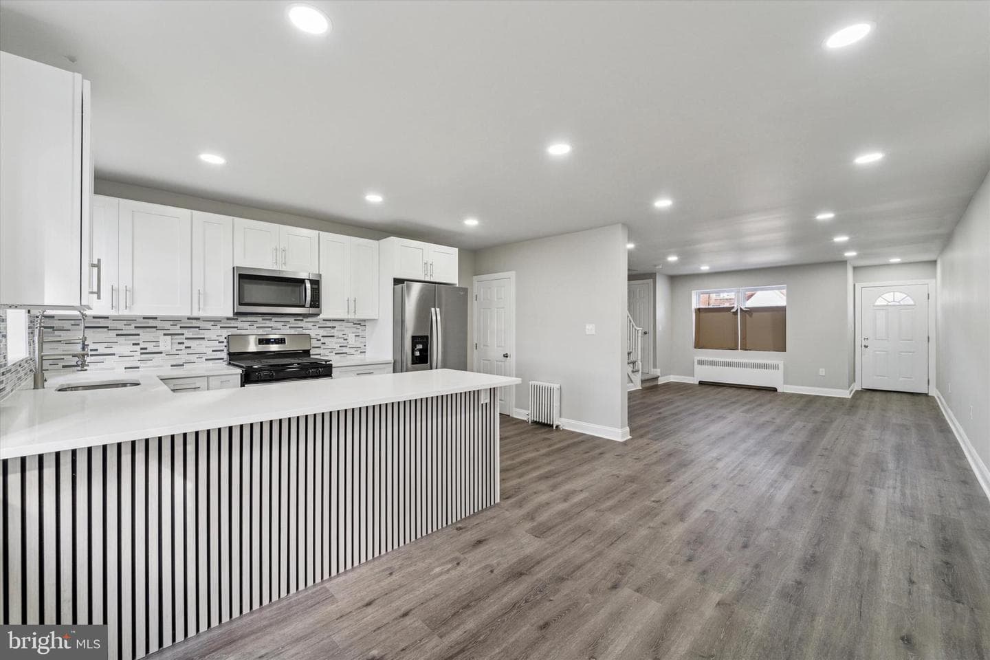 6858 Clover Lane photo 8