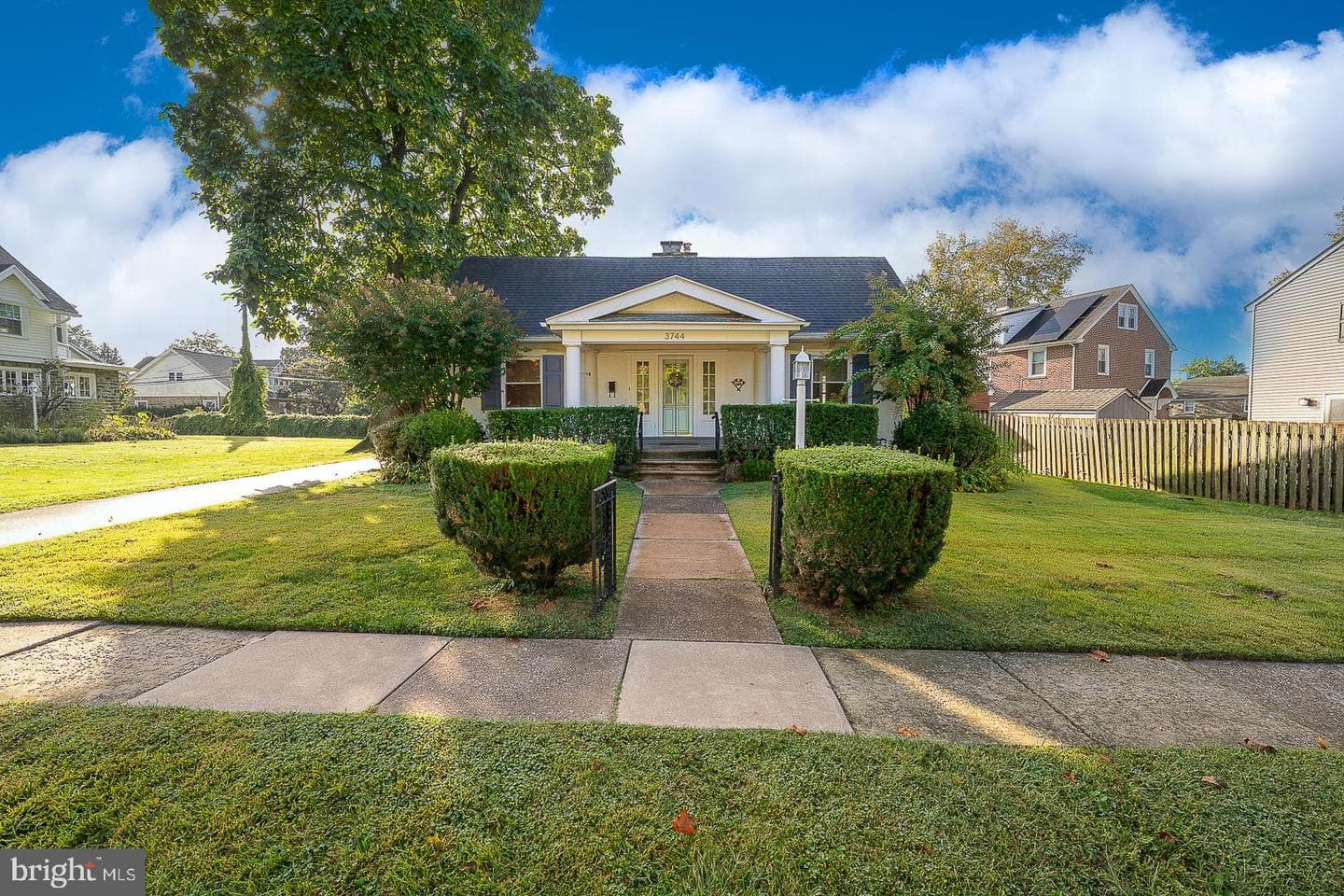 3744 Huey Avenue photo 1