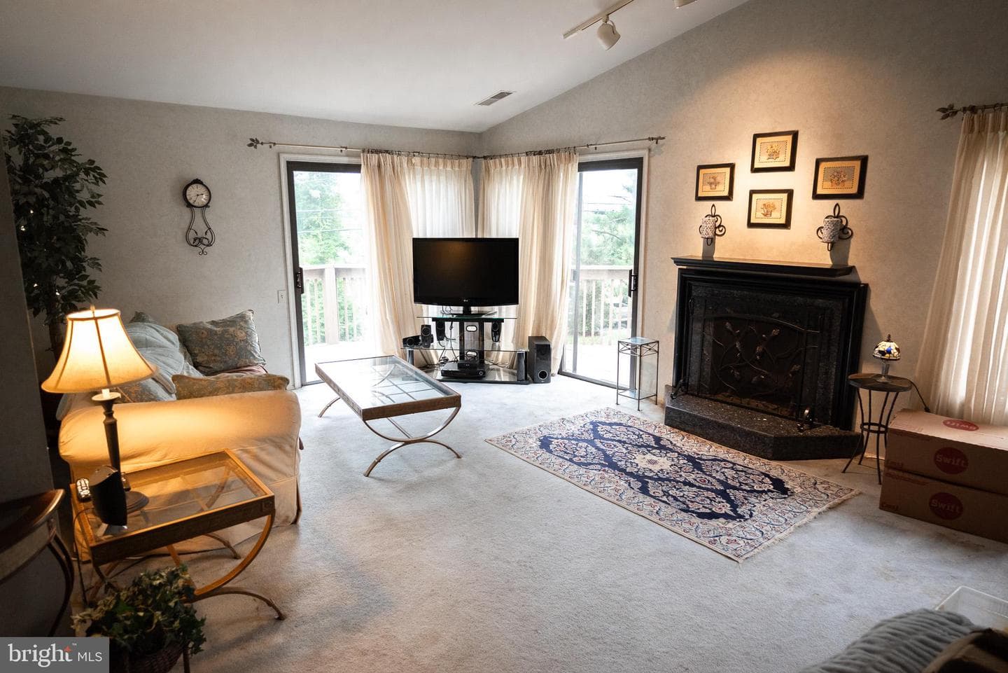 310 Pritchard Place photo 2
