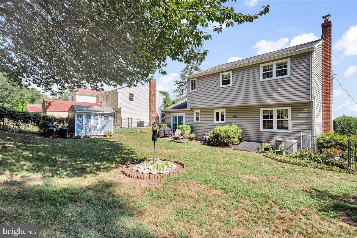 2575 W Colonial Drive photo 31