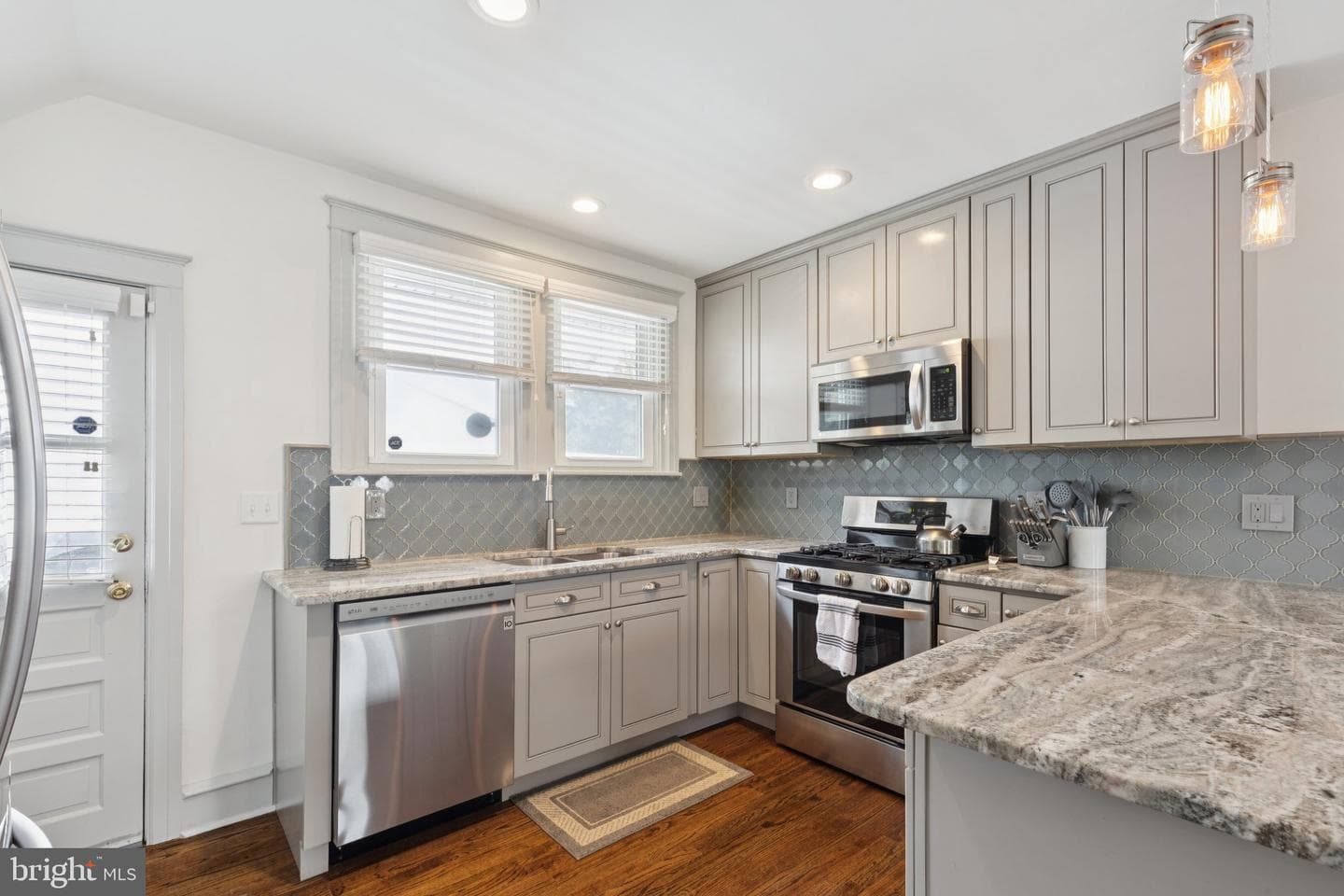2423 Hollis Road photo 17
