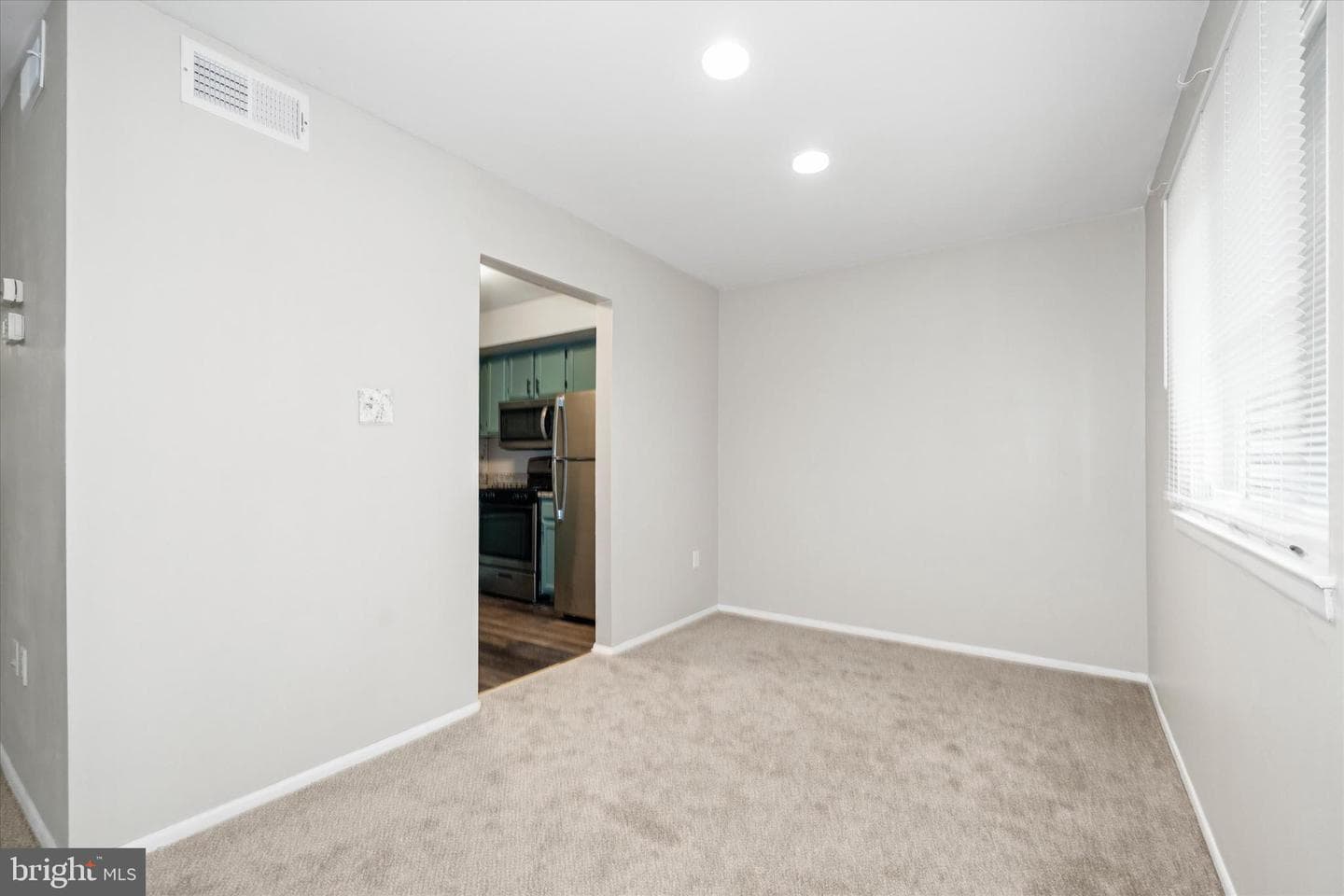 1602 Painters Crossing #1602 photo 12