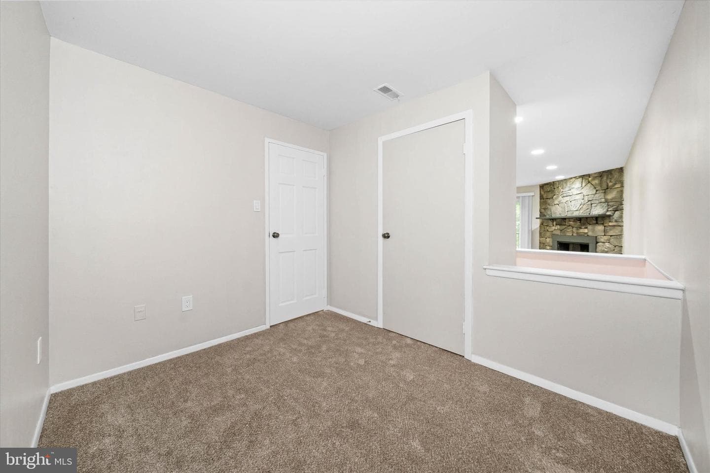 1602 Painters Crossing #1602 photo 21