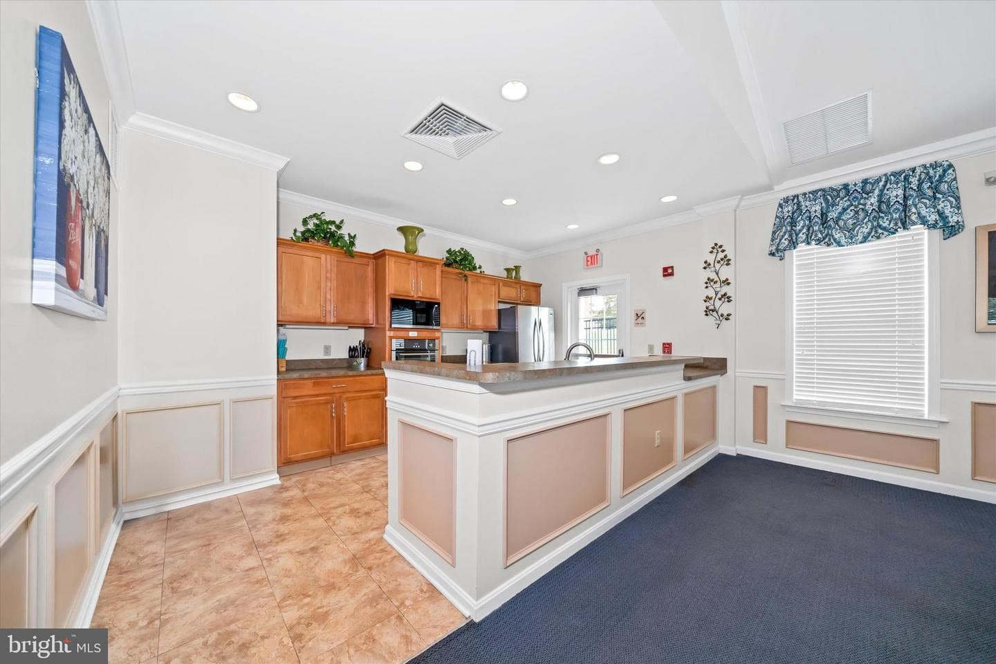 711 Creekside Drive photo 31