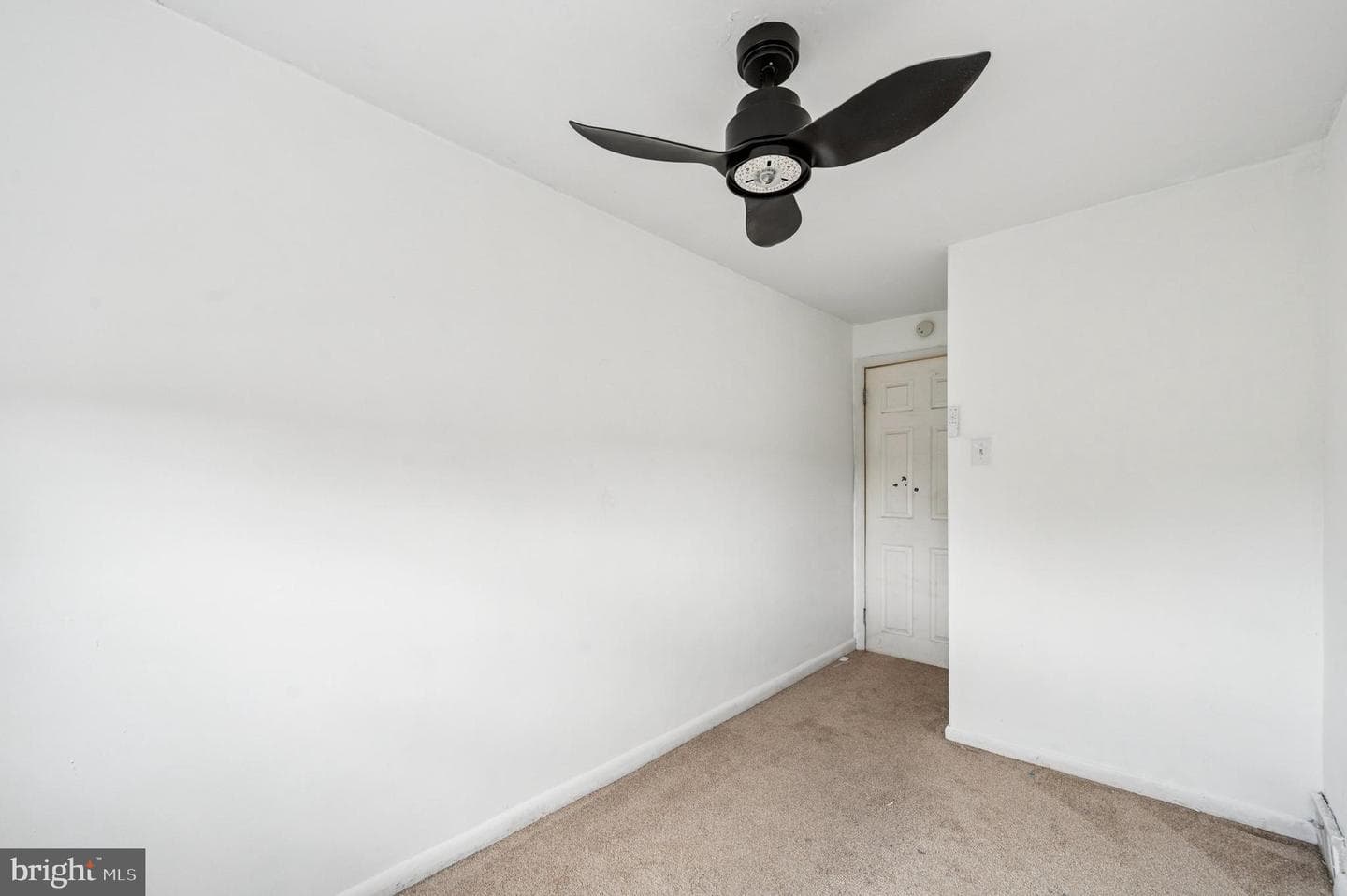 952 Grant Road photo 14