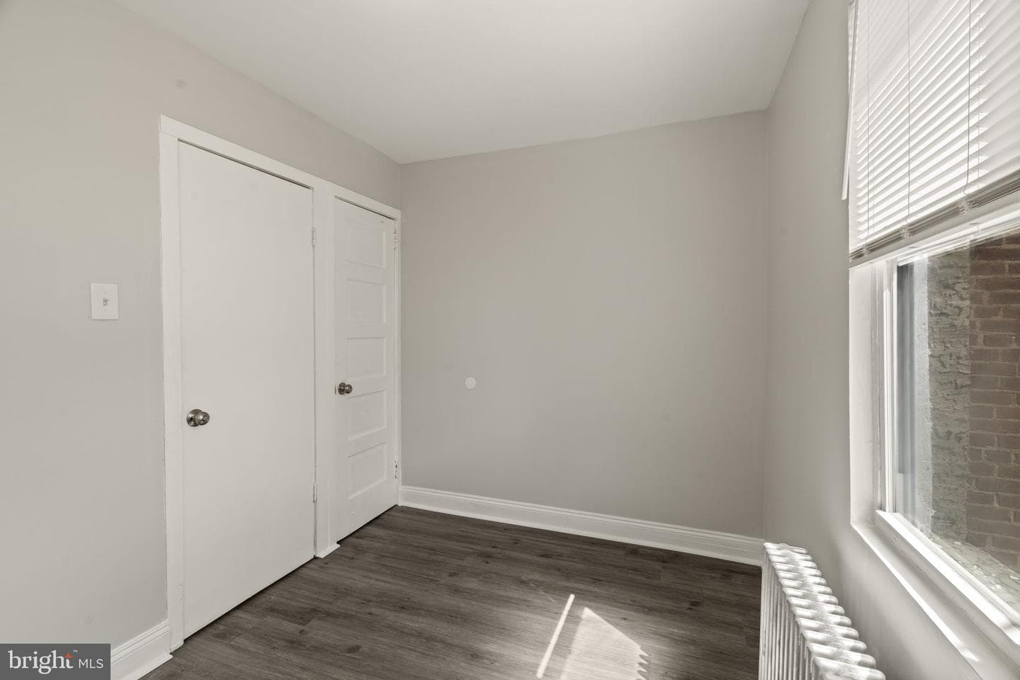 1213 W 9th Street photo 12