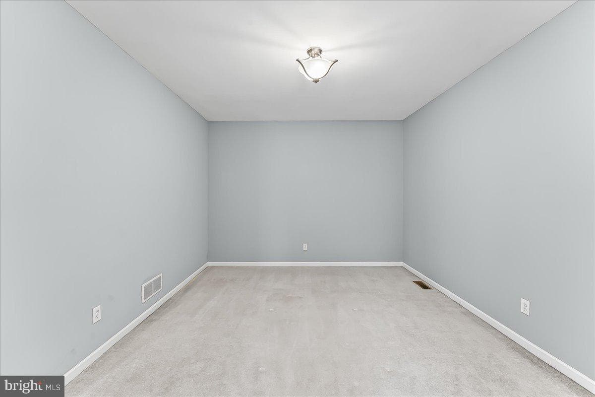 124 Carli Drive photo 14