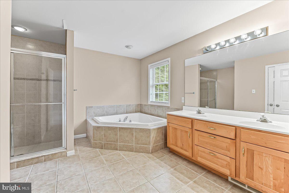 124 Carli Drive photo 20