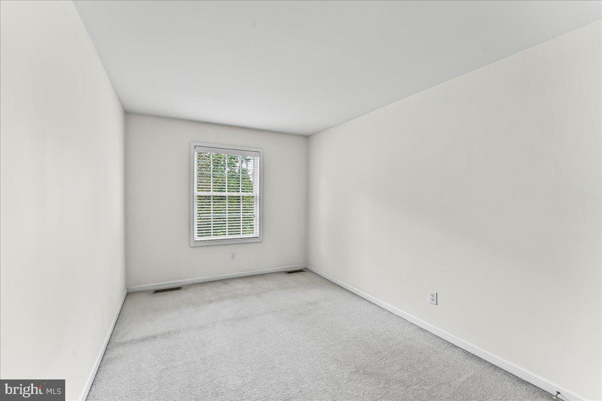 124 Carli Drive photo 22