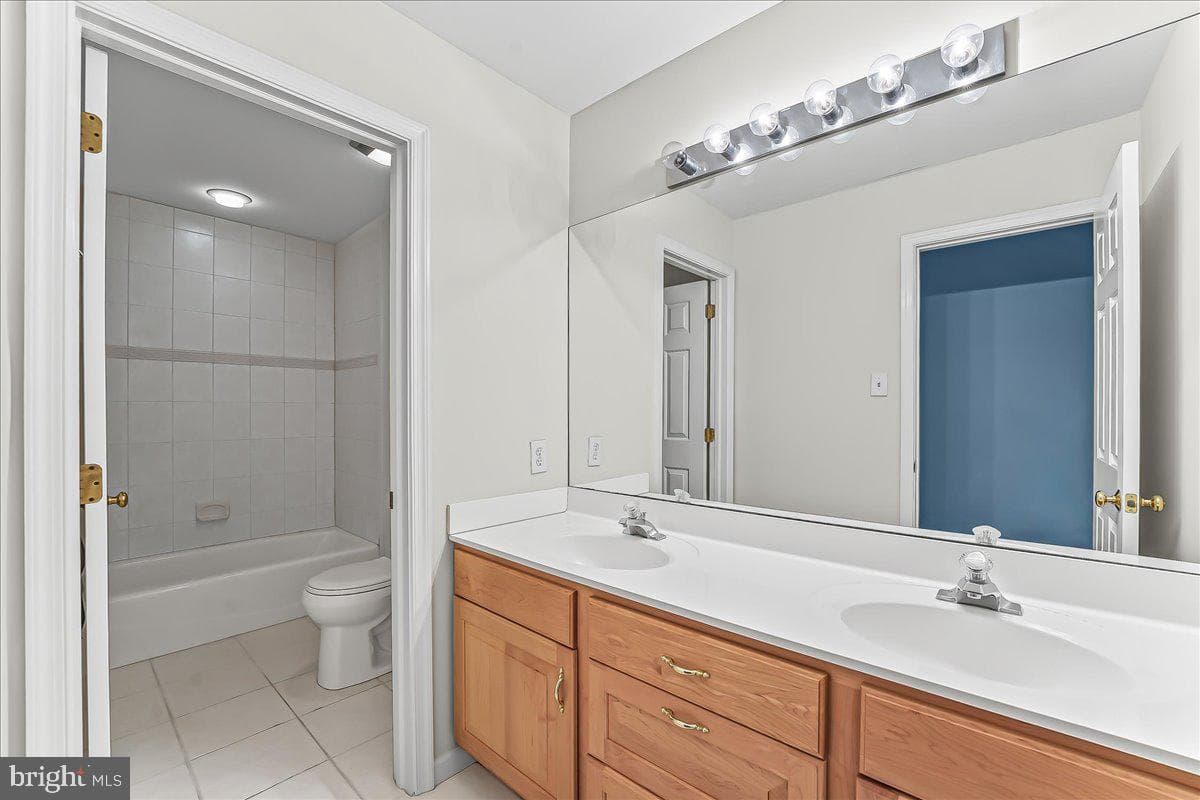 124 Carli Drive photo 23