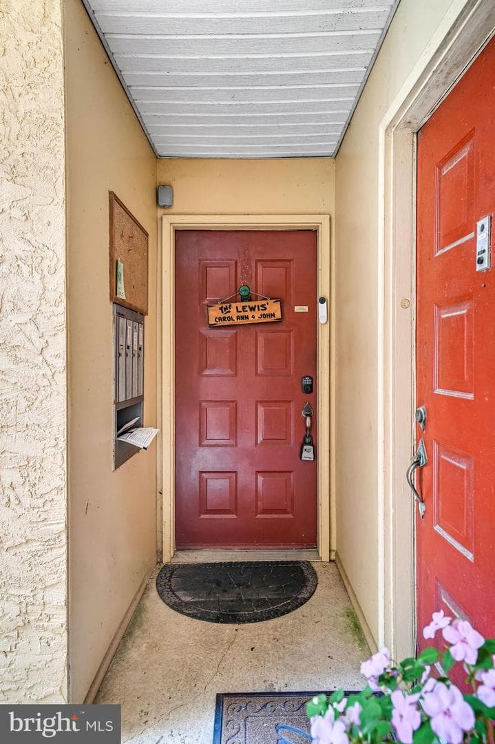 1505 Painters Crossing #1505 photo 2