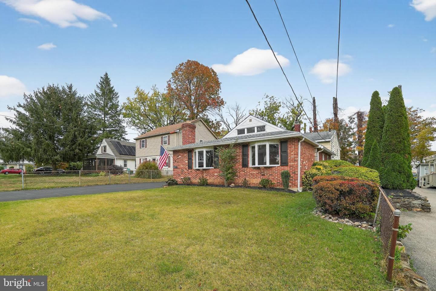 635 Grand Avenue photo 2
