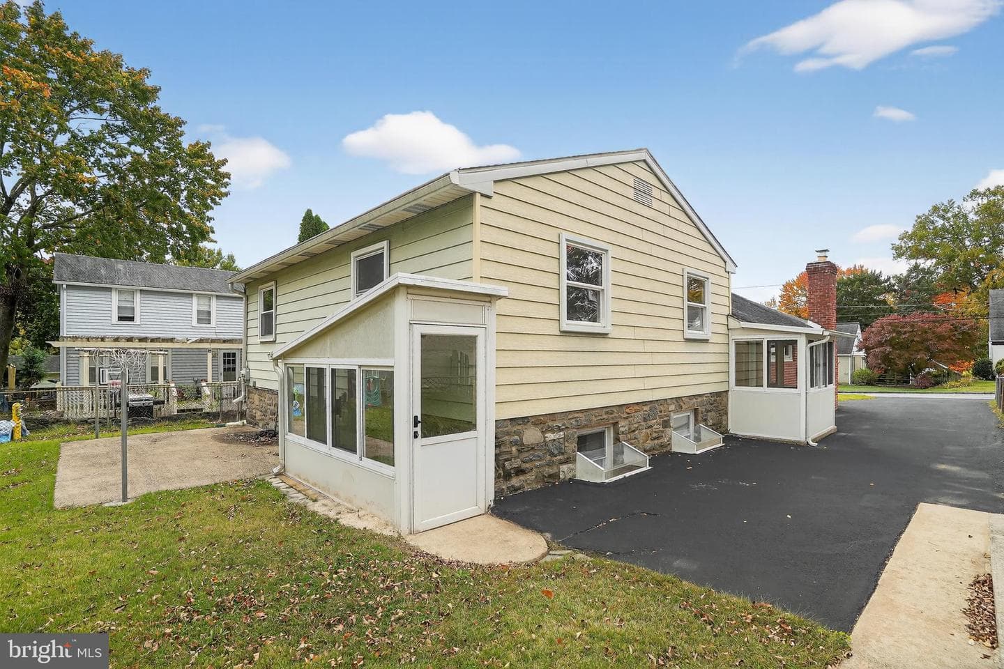 635 Grand Avenue photo 41