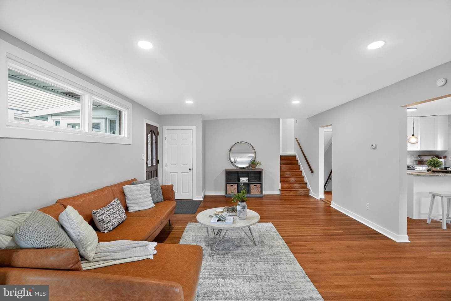 635 Grand Avenue photo 6
