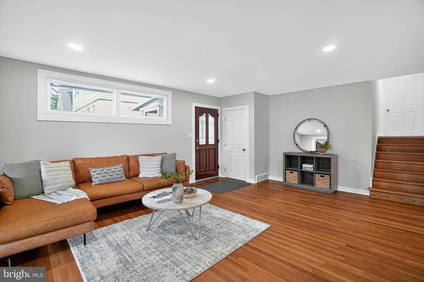 635 Grand Avenue photo 8