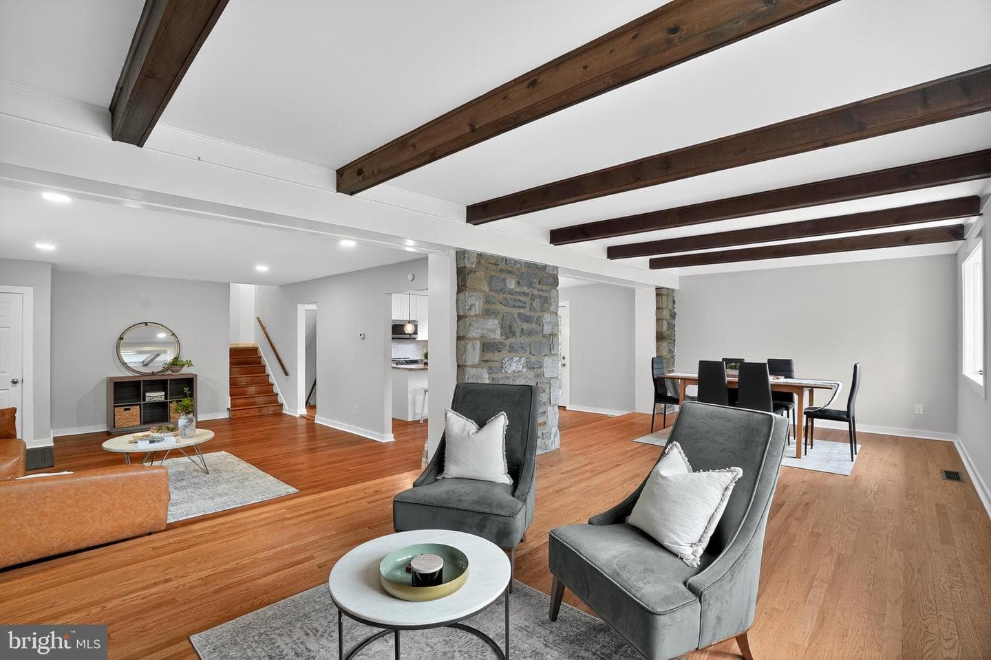 635 Grand Avenue photo 9