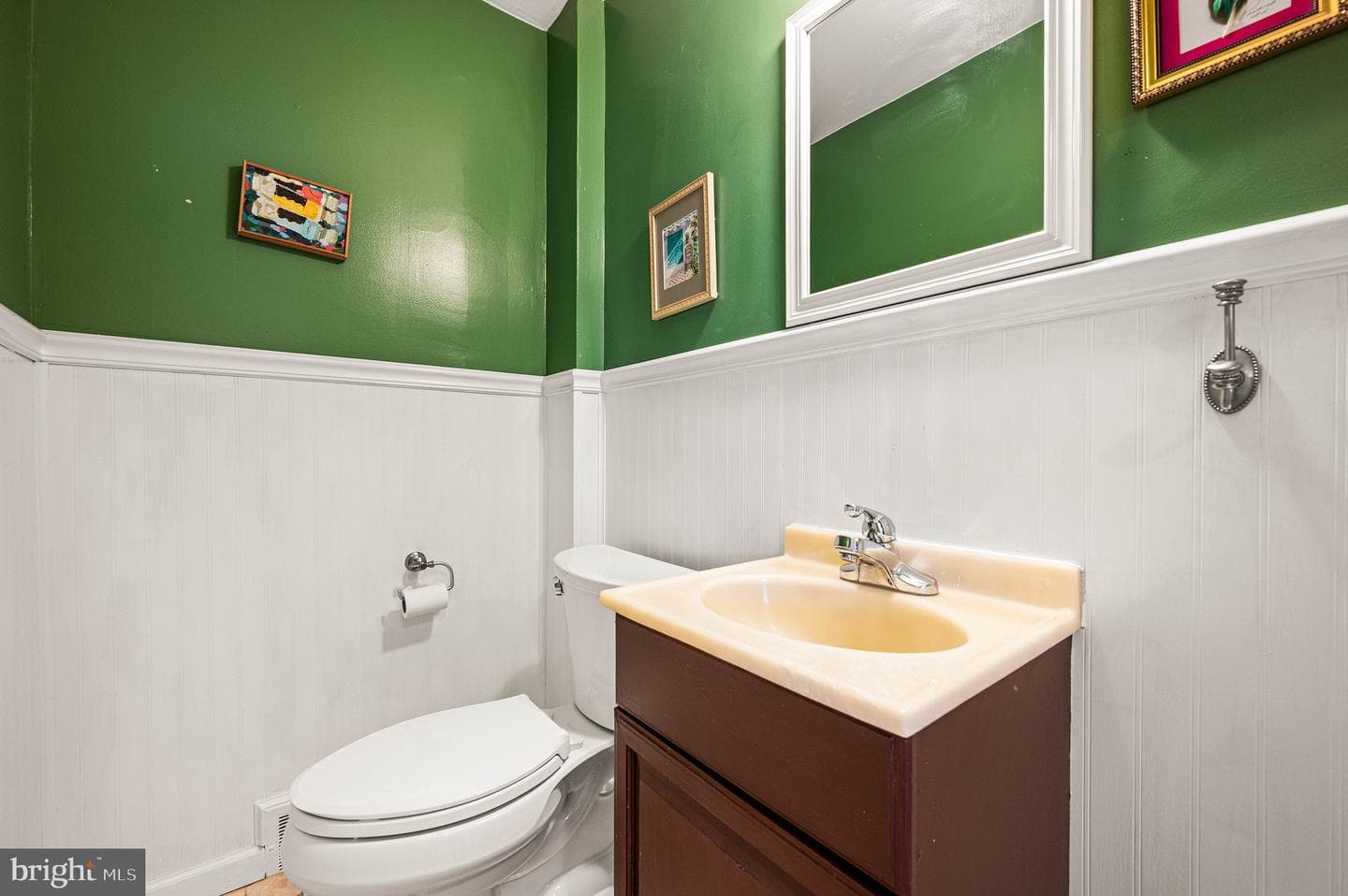 453 Claremont Road photo 7