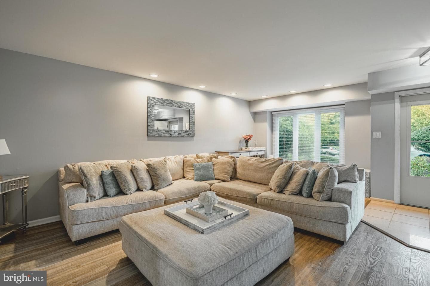 216 Northbrook Drive photo 3