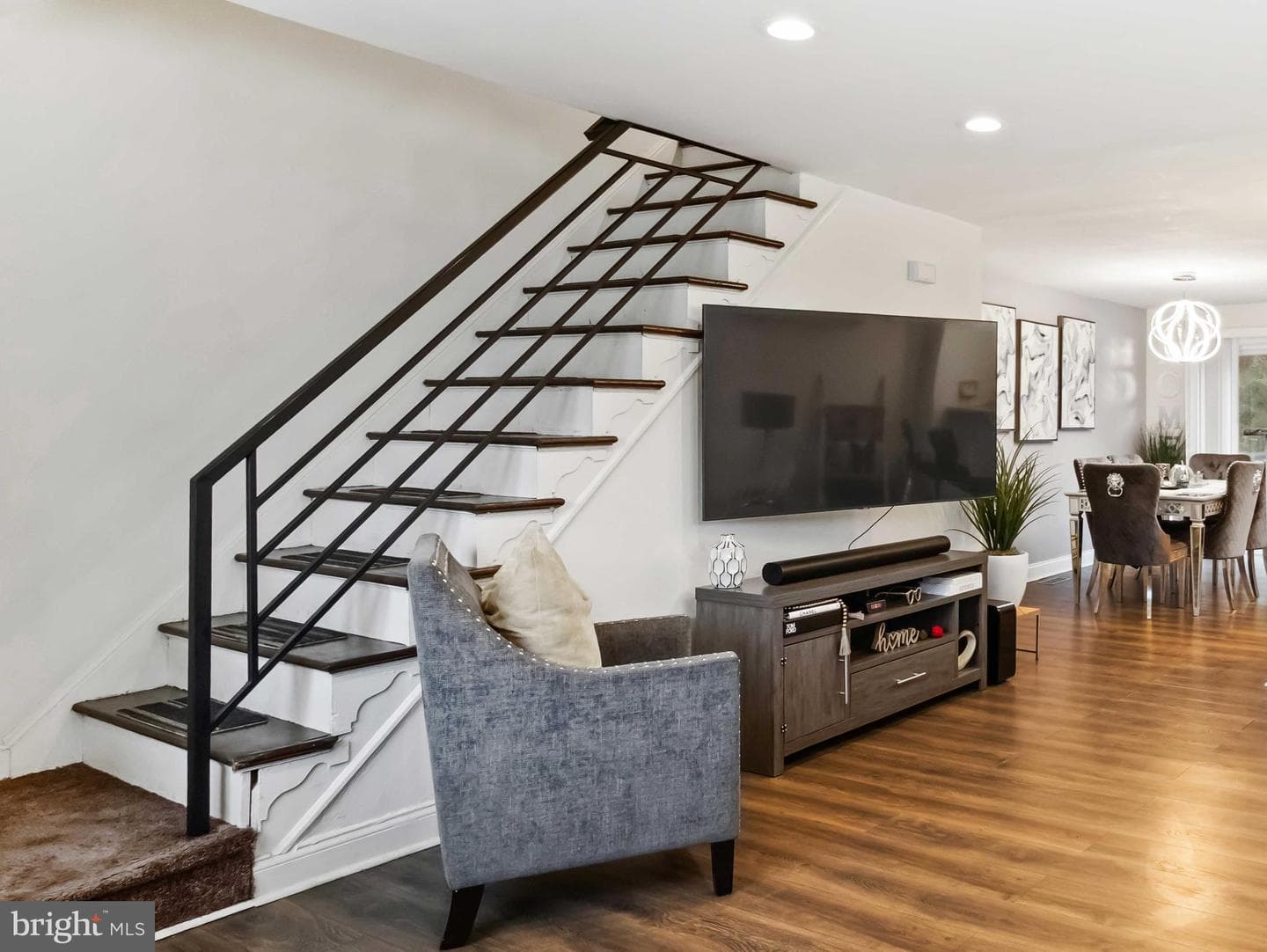 1008 Springfield photo 7