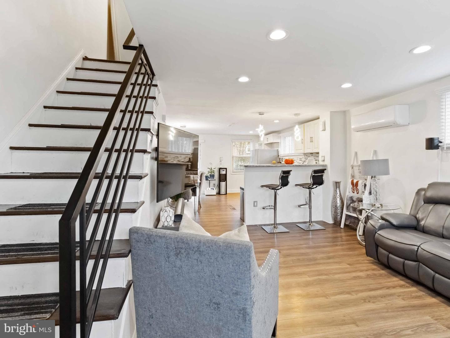 1008 Springfield photo 9