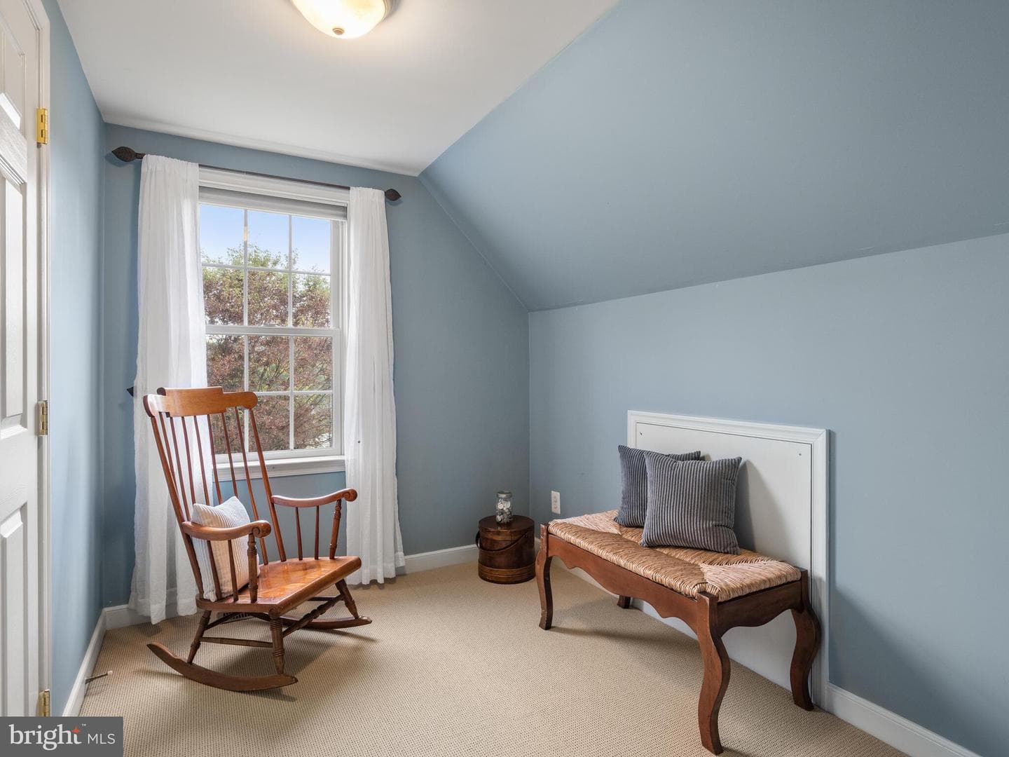 209 Martins Lane photo 24