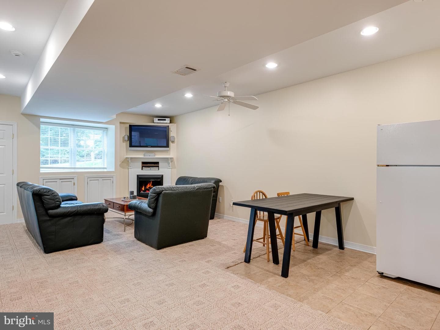 209 Martins Lane photo 36