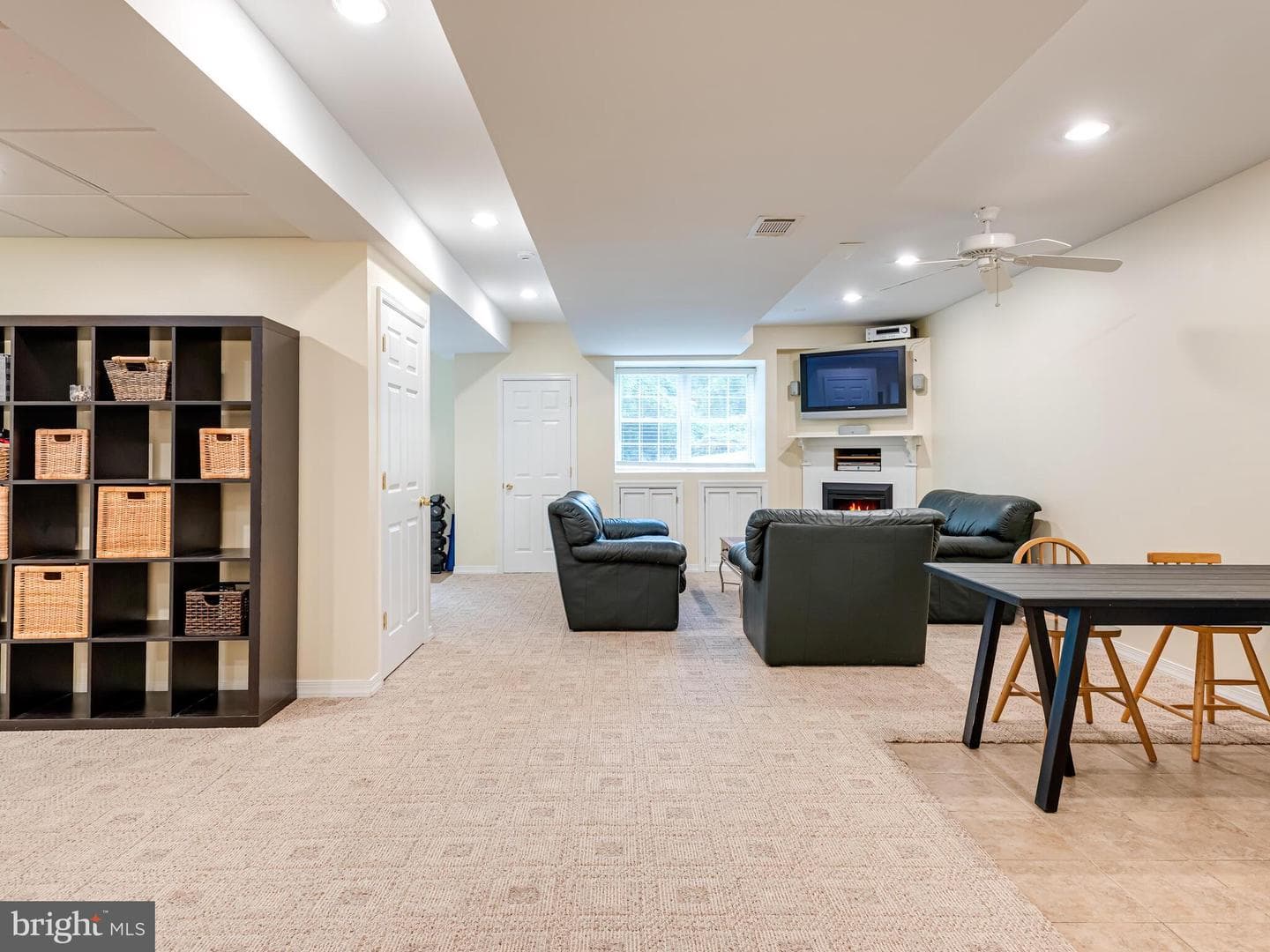 209 Martins Lane photo 39