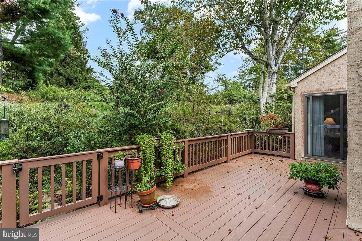 19 Toft Woods Way photo 49