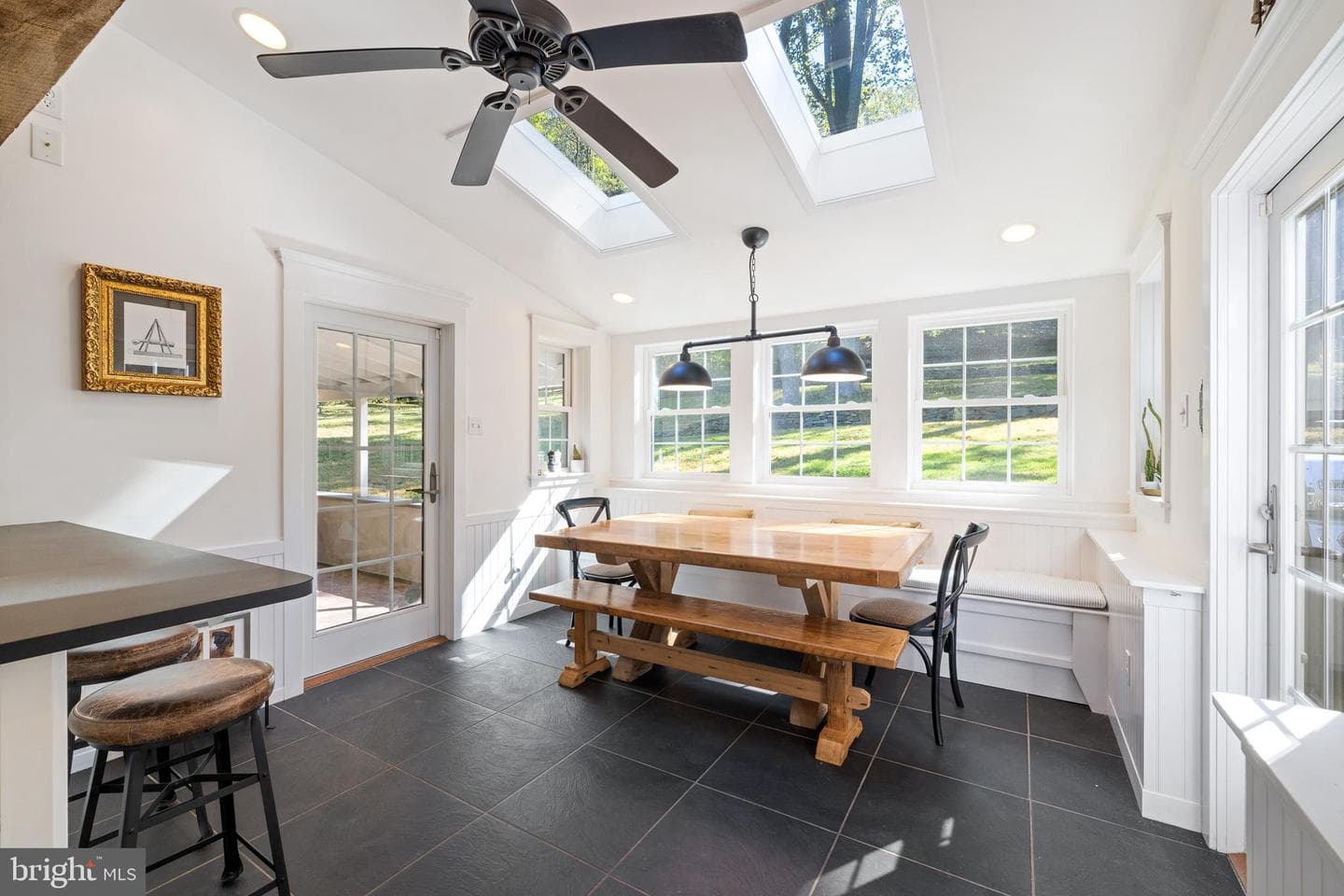 106 Manchester Road photo 12