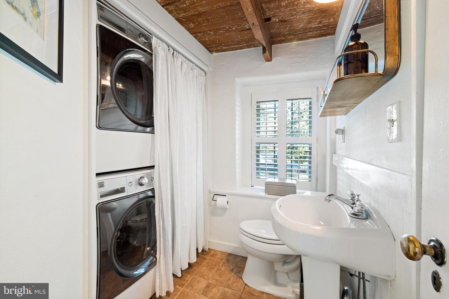 106 Manchester Road photo 14