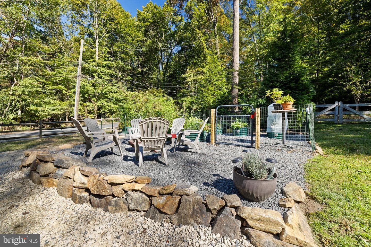 106 Manchester Road photo 27