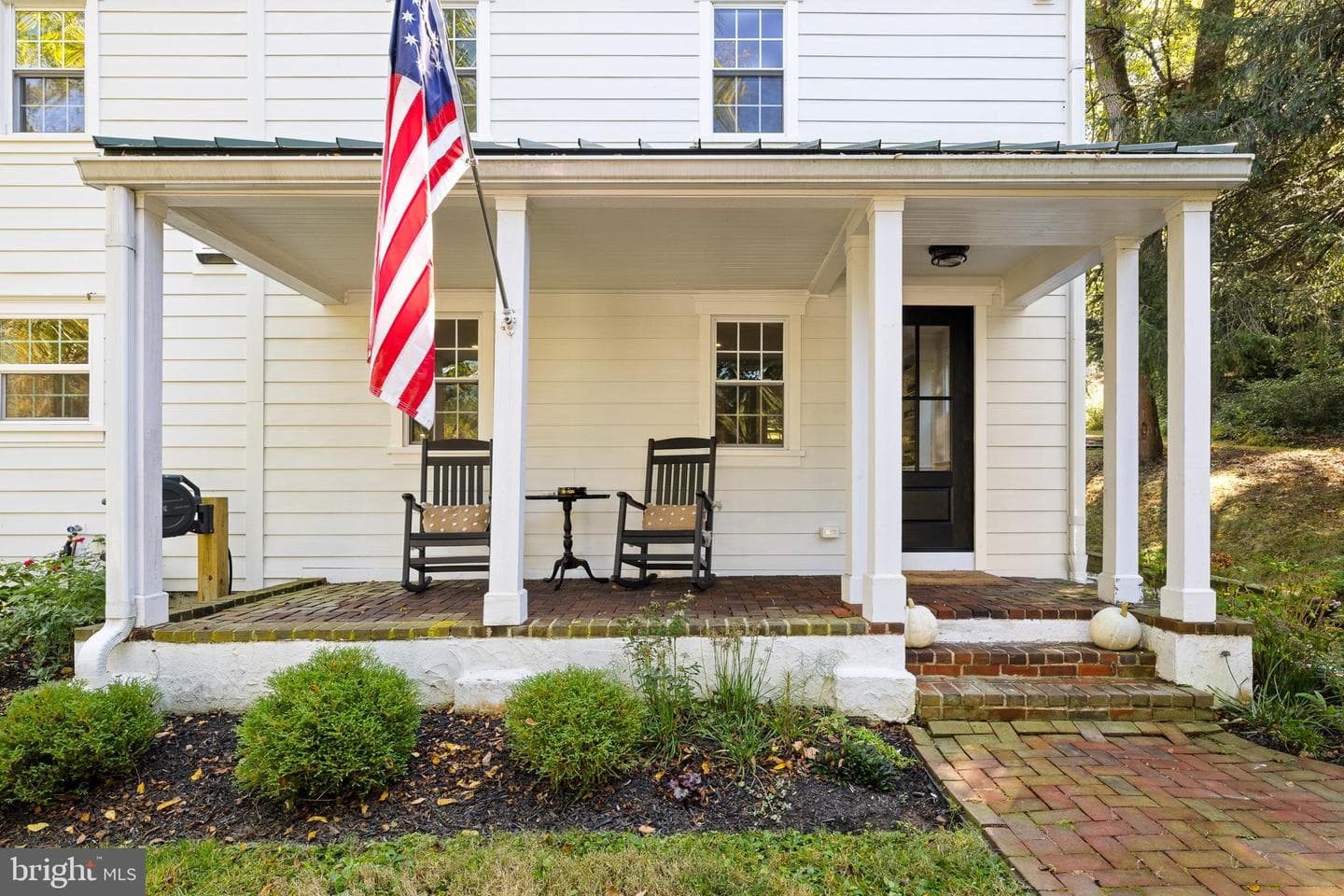 106 Manchester Road photo 3