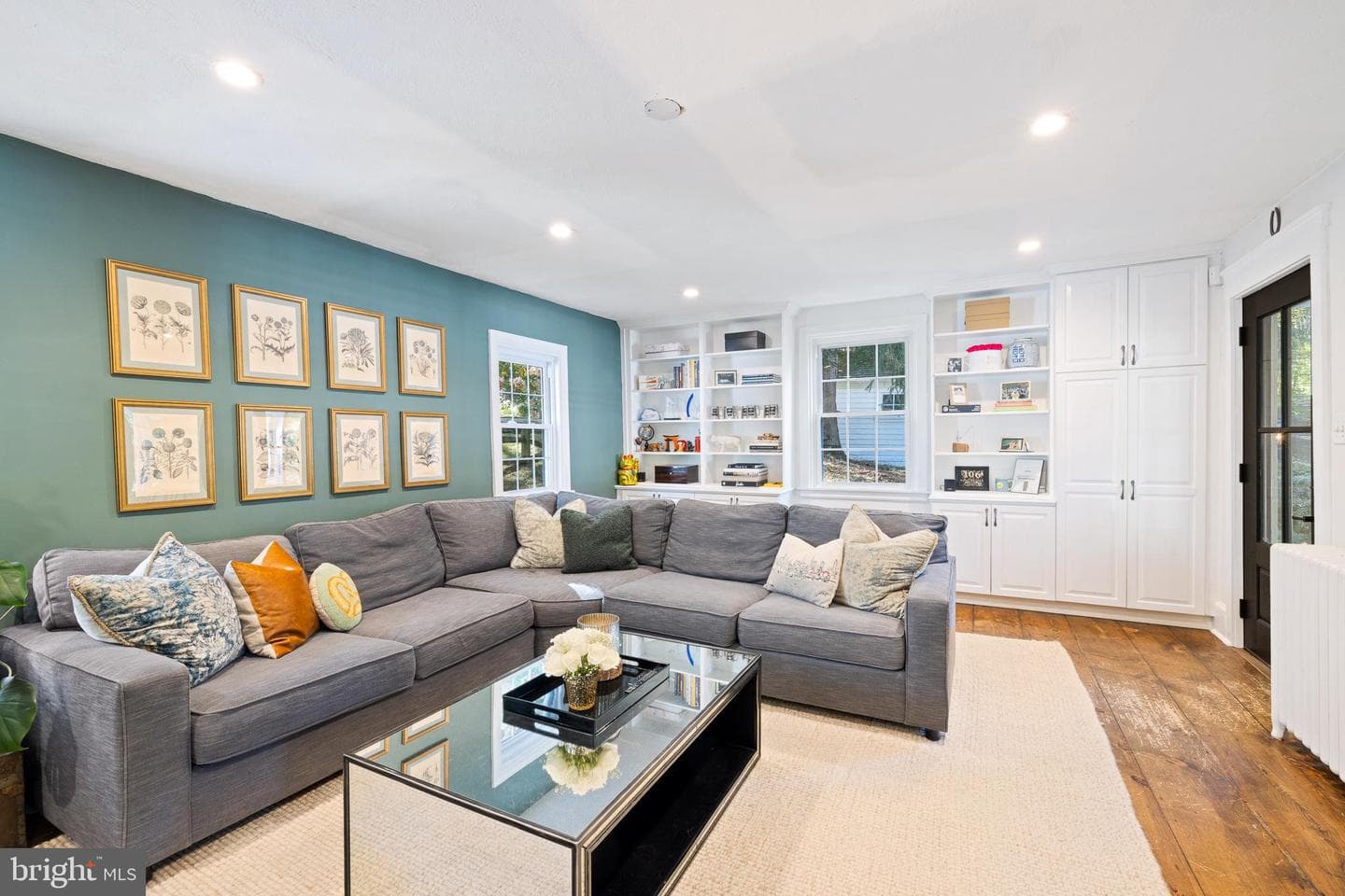 106 Manchester Road photo 5