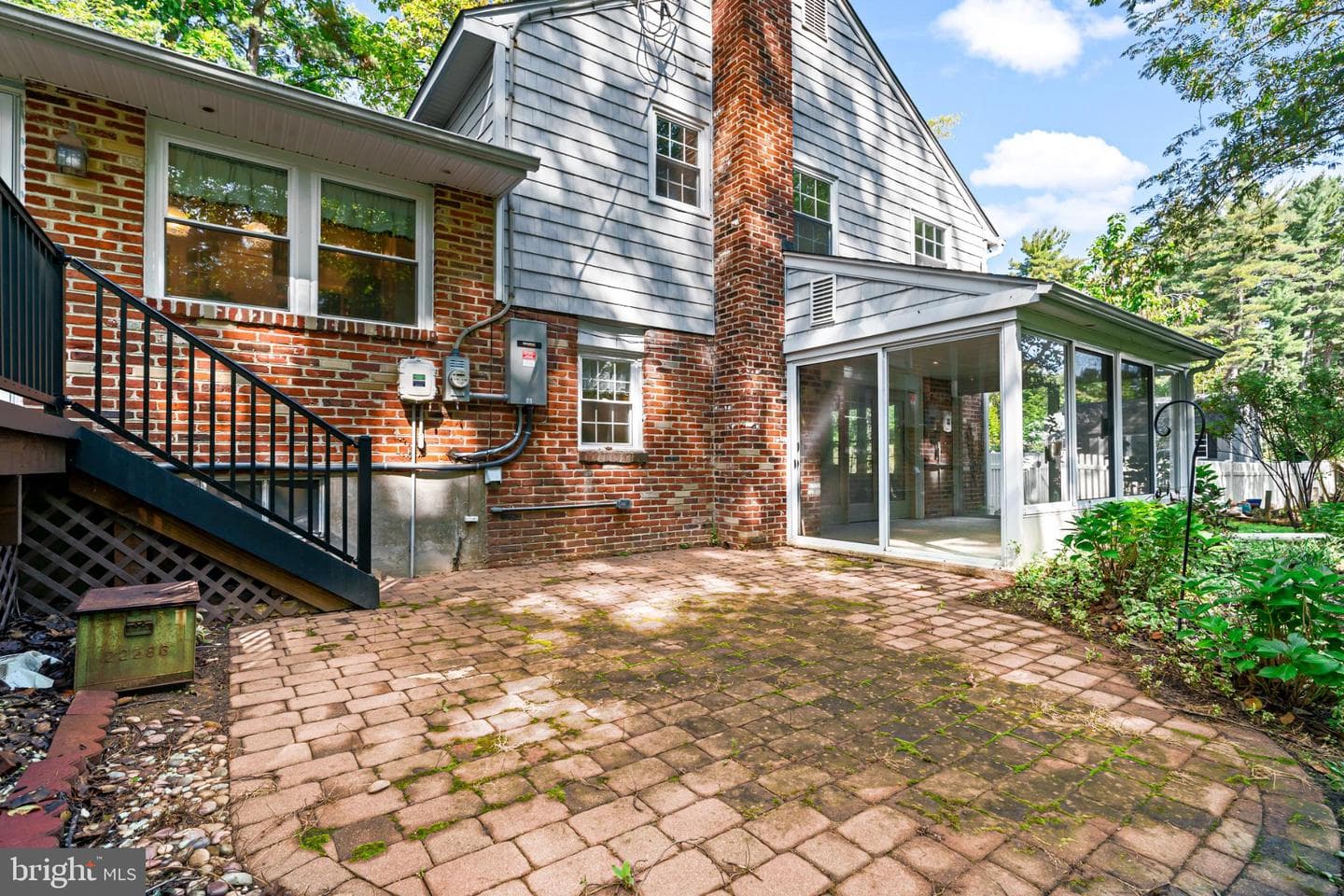 621 Berry Lane photo 32