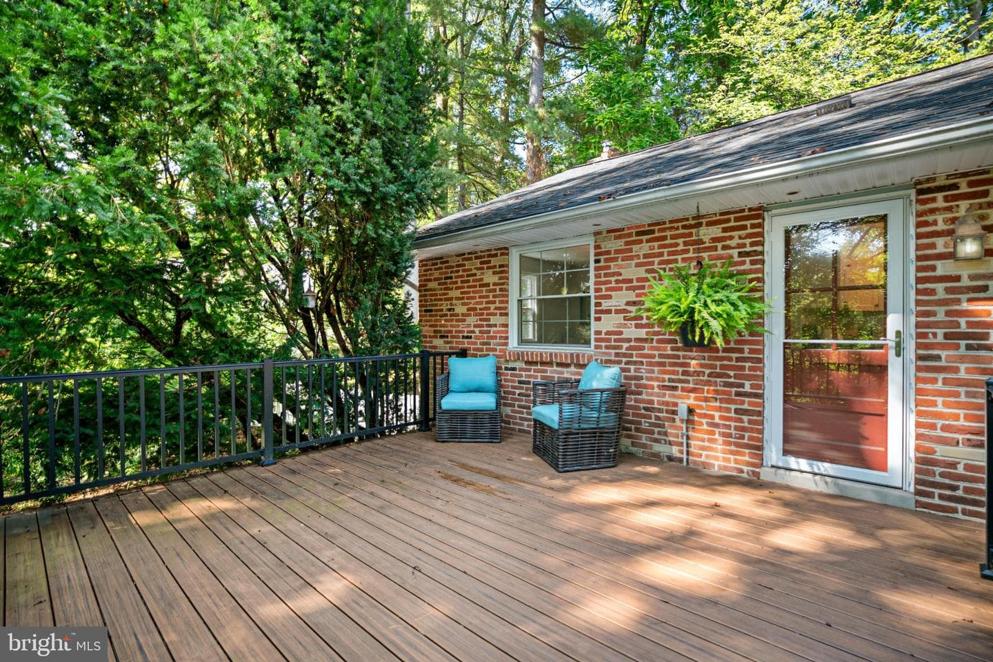 621 Berry Lane photo 33